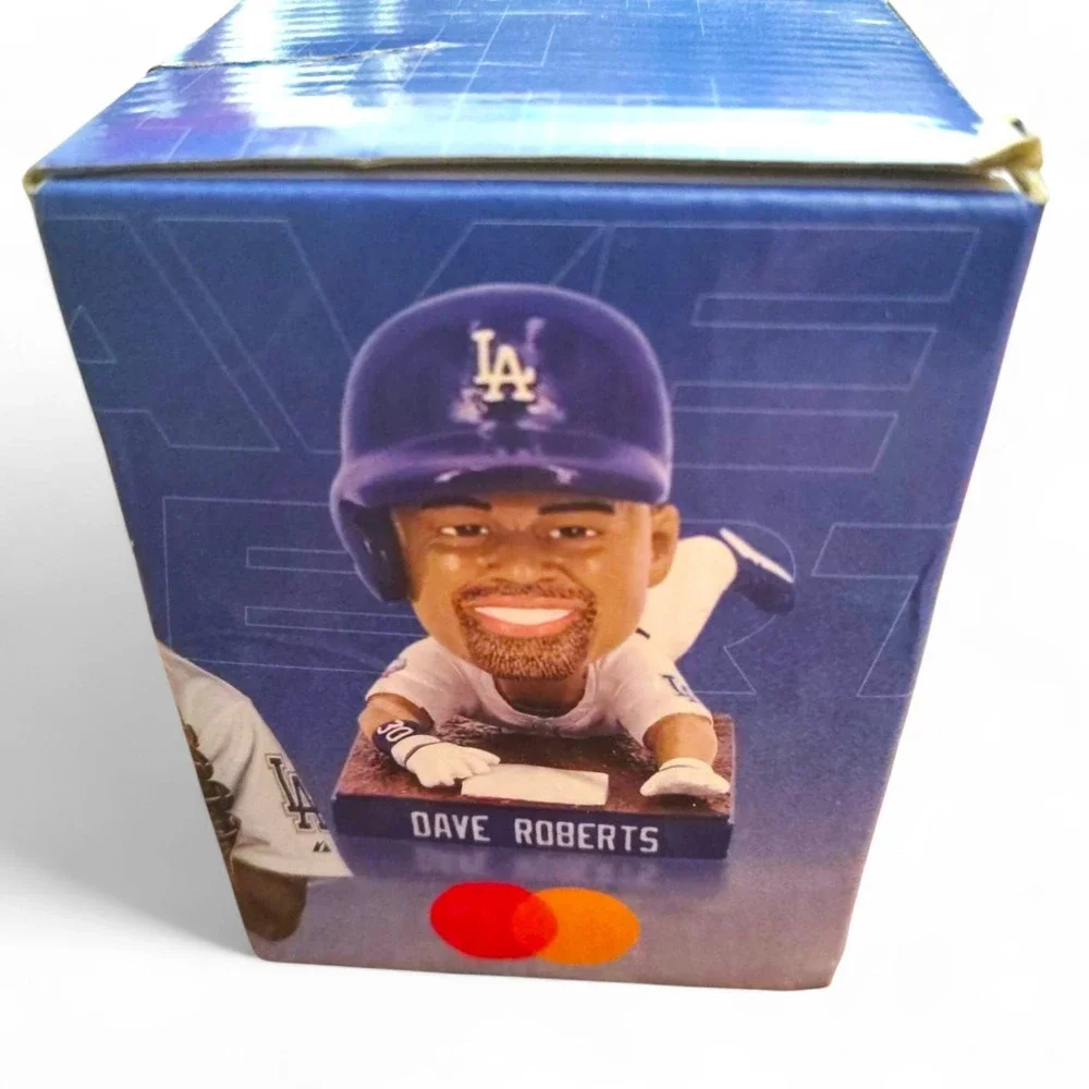 Los Angeles Dodgers Dave Roberts Sliding Bobblehead SGA 2023